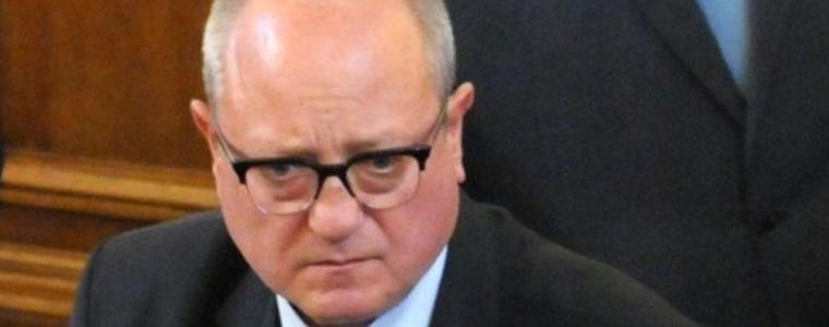 Не съм Киряк Стефчов, ще хвърчат глави в МОН, бесен Танев