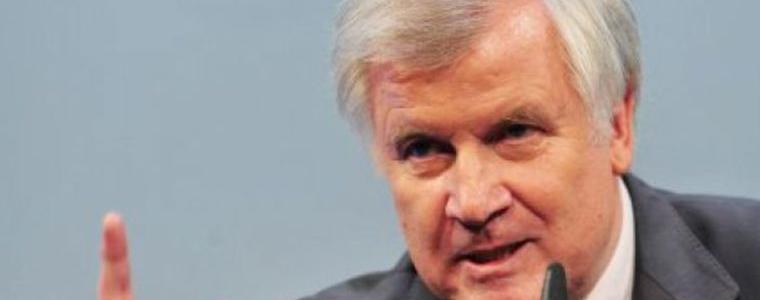 Премирерът на Бавария с ултиматум към Меркел за имигрантите