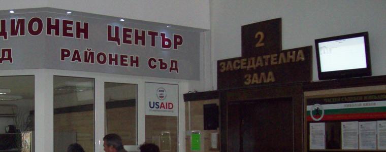 РАЙОНЕН СЪД: Най-важният свидетел по дело за телефонна измама бе разпитан днес  