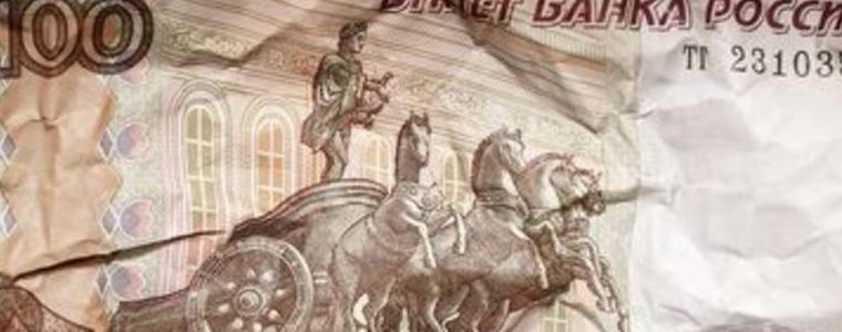 Руският петрол падна под $30, Москва започва годината с рязане на бюджета