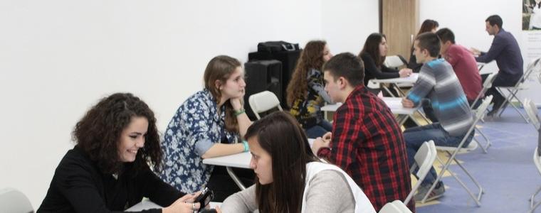32-ма младежи се включиха в "Speed dating" в Добрич за Деня на влюбените