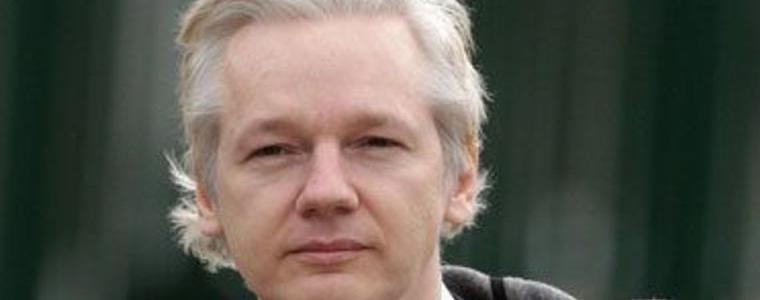 Асандж поиска свободата си от Великобритания и Швеция