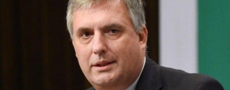 Калфин разбрал от премиера за великденските добавки за пенсионерите
