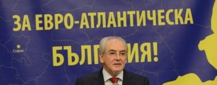 Прогледнала за двуличието на ДПС, ДОСТ щяла да къса с олигархията и задкулисието