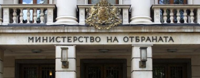 Славно и мъдро командване пожела Ненчев на новия началник на отбраната