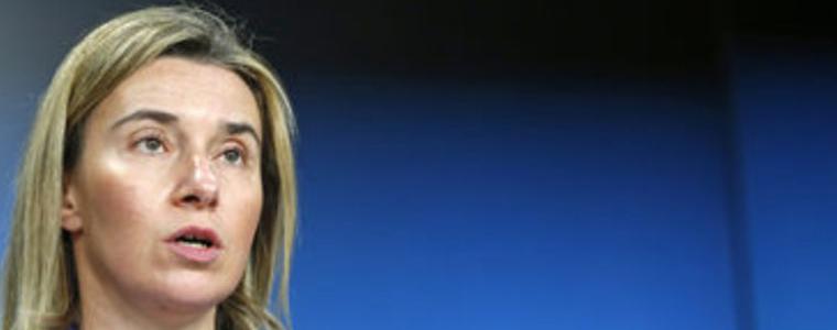 Затворените граници не решават бежанската криза, заяви Могерини