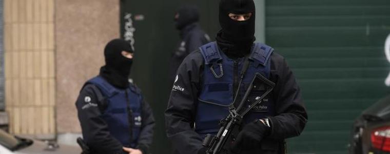Белгийската полиция арестува двама, заподозрени за атентатите в Брюксел