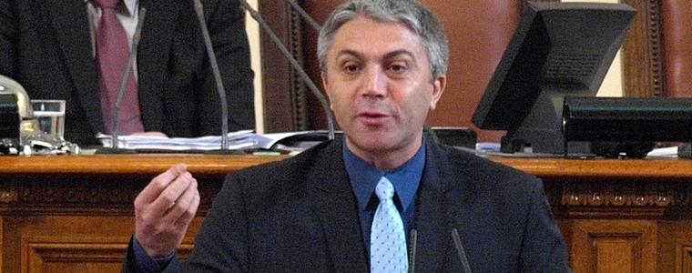 ДПС обмисля вот на недоверие заради външния министър