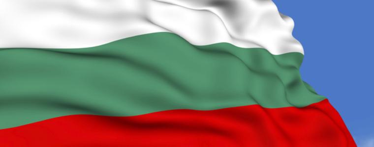 Младежите на ГЕРБ  ще подарят трибагреници на добричлии