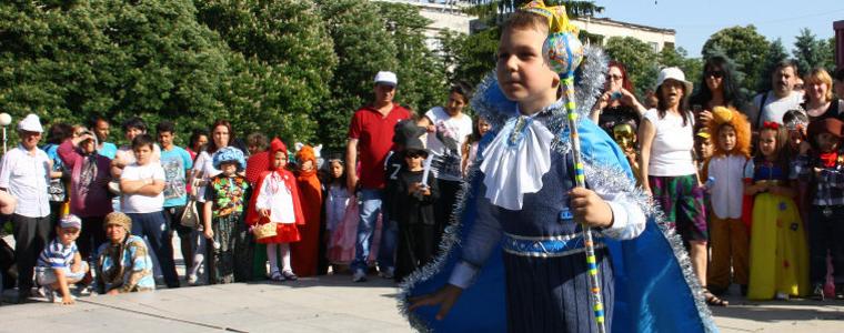 Община Каварна посреща първа пролет с карнавал