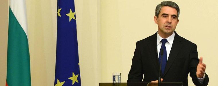 Плевнелиев опроверга Попова за идеите й за нови национални доктрини