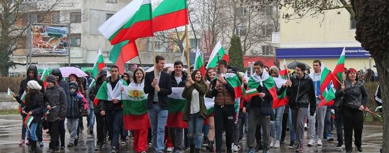 Тържествено честване на 3 март в Каварна