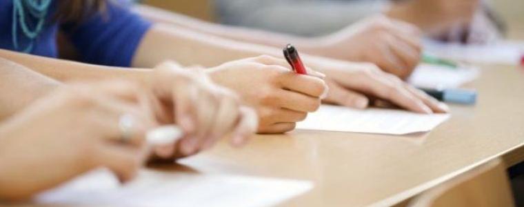 30 зрелостници от областта не се явиха на втората задължителна матура