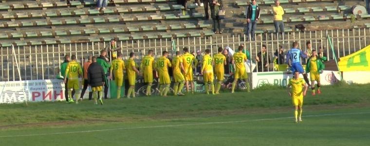 ФУТБОЛ: Добруджа с тежка загуба в Стара Загора