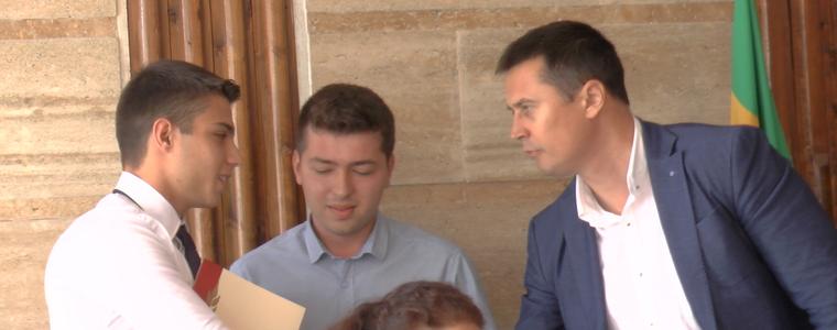 Лауреатите на наградата „Йордан Парушев” от ЕГ бяха представени на общинските съветници (ВИДЕО)