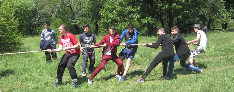 Спортен празник в гимназия Ломоносов