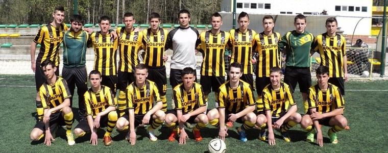 УЧЕНИЧЕСКИ ИГРИ: ФСГ „В.Левски” – вицешампион по футбол 11-12 клас