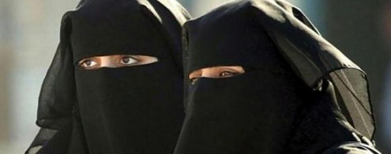 Забраната за бурките в Пазарджик влиза в сила 