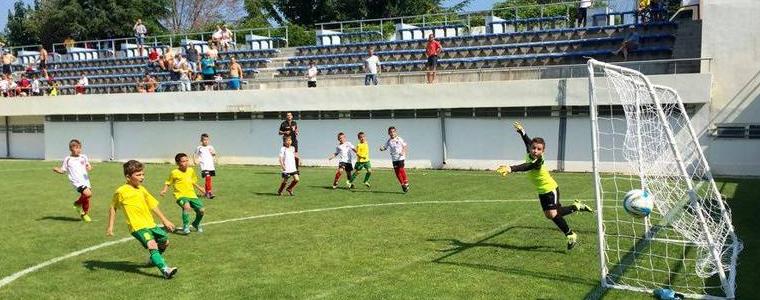 ФУТБОЛ: 86 отбора участват в международния турнир Junior