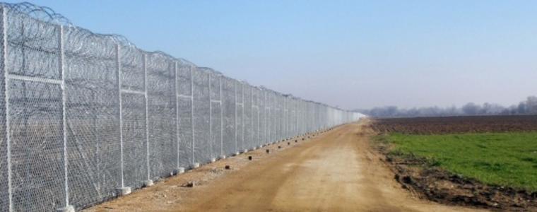 Откраднати са 2 т панели за оградата на границата с Турция