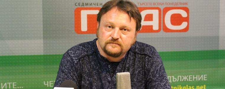 Писател от Добрич събра два нови романа в една книга (ВИДЕО)