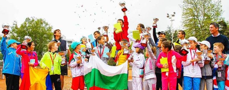 Тенисисти от 7 държави се включват в турнирите по тенис Royal cup 2016 