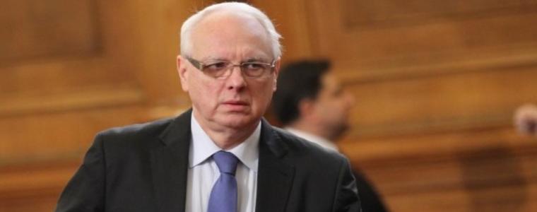 Да не се разкриват секции за президентските ни избори в Турция и Франция, предложи Велизар Енчев