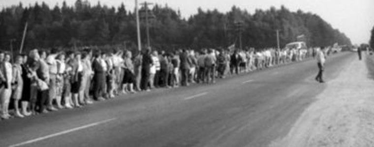 На този ден преди 27 години: живата верига през трите балтийски републики (ВИДЕО)
