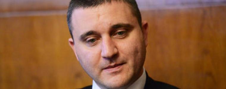 Гражданите, плащащи по безкасов път, ще получат данъчни облекчения