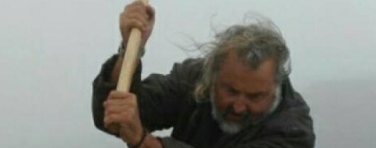 Македонски вандали счупиха паметника на Каймакчалан