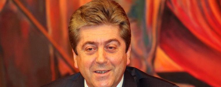 Първанов обяви президента Плевнелиев за рисков елемент в сигурността