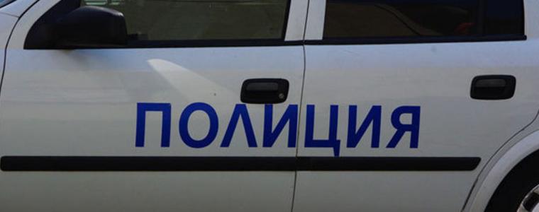 Трима загинали при челен сблъсък между кола и автобус край Каблешково