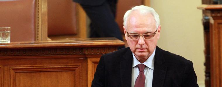 Велизар Енчев: В този парламент всичко се купува и всеки се продава