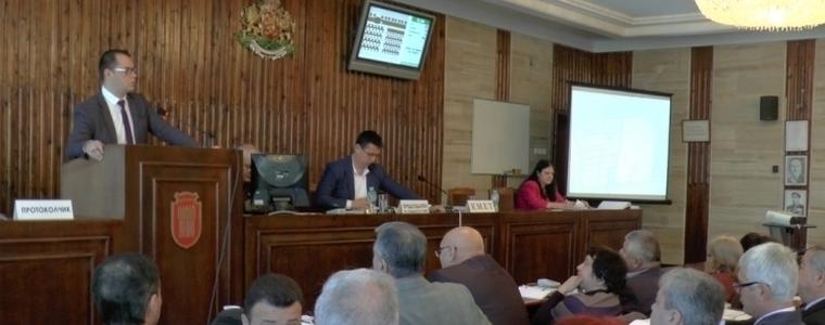 НА ЖИВО: Заседава общински съвет -Добрич, ще гласуват за почетен гражданин