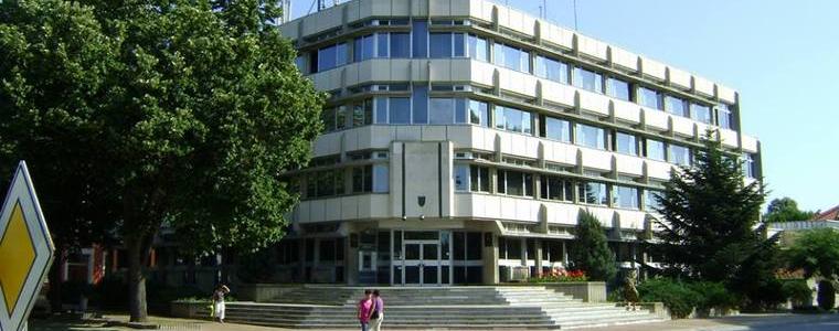 26 хил лв. безвъзмездна помощ за обучения и семинари на администрацията в Ген. Тошево