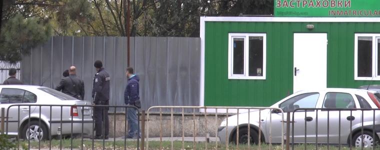 Двама служители на КАТ-Добрич арестувани при специализирана акция (ВИДЕО)