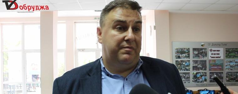 Емил Радев:Заиграването с бежанската вълна и страховете на хората е много опасно /ВИДЕО/