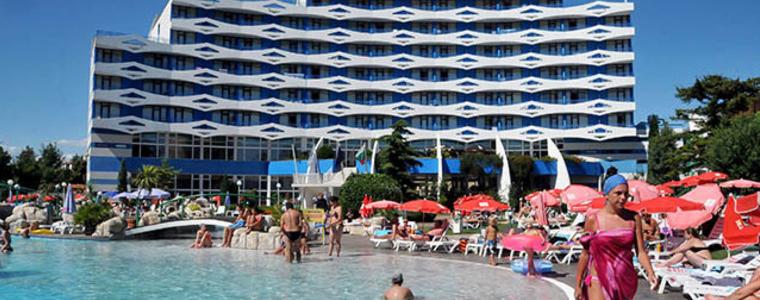 Големи туроператори прогнозират 30% ръст на туристите за Лято'2017