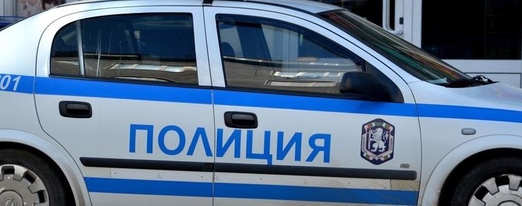 Криминално проявен нападна данъчни при проверка на павилион