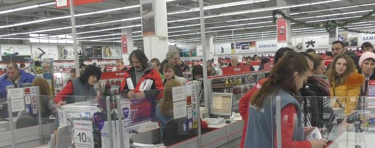 Инициативата „Черен петък” набира скорост и в Добрич (ВИДЕО) 