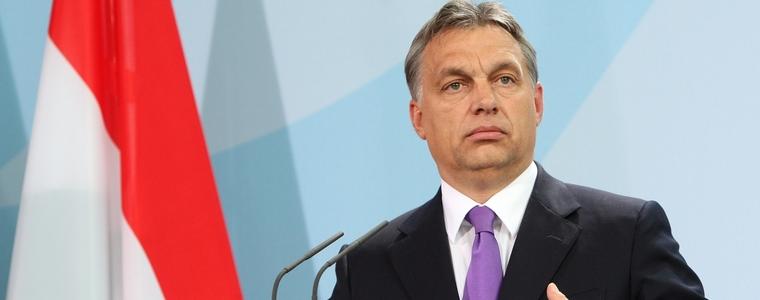 Орбан не успя да наложи забрана на "груповото преселване" на бежанци 