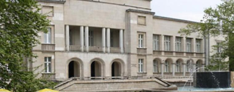 В рамките на "Слово и образ" ще запознават ученици с картини на Ивайло Петров
