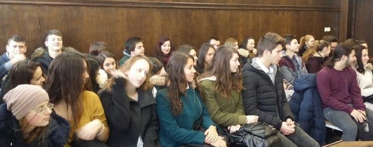 Гимназисти присъстваха на наказателно дело в Окръжен съд - Добрич
