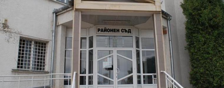 Гледат делата срещу 17 от нелегалните мигранти от Ирак