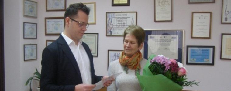 Веслава Тошева с отличия от Община Добрич за изключителни заслуги в българо – полските отношения