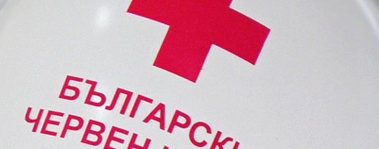 Чай и кафе за работещите на открито от БЧК Добрич