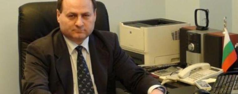 Евтим Костадинов: Твърда воля и лустрационен закон биха решили споровете с досиета и награди
