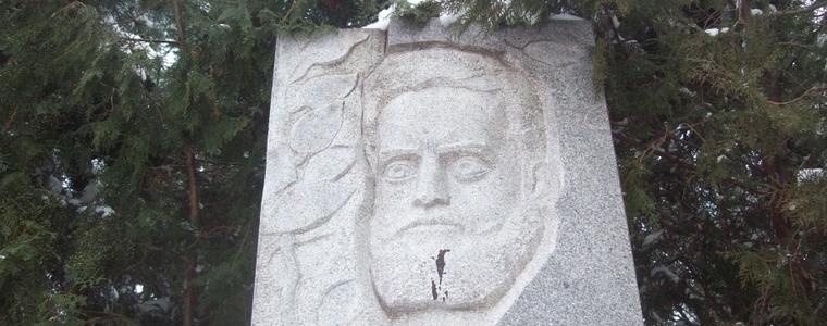 169 години от рождението на поета-революционер Христо Ботев