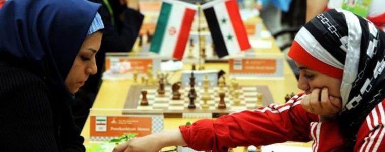 Извадиха иранка от националния по шах, забравила хиджаба