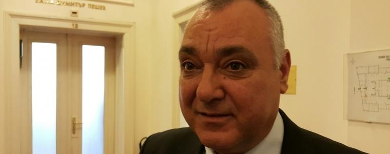 Валентин Николов последва Байрактаров – разграничи се от „Обединени патриоти”